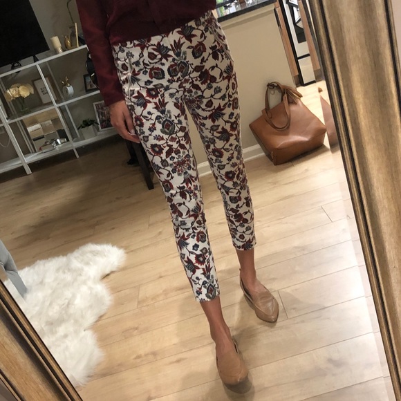 Zara Pants - Zara Ankle pants - fun floral pattern 🌺